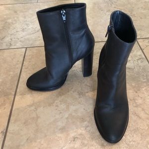 VINCE leather booties